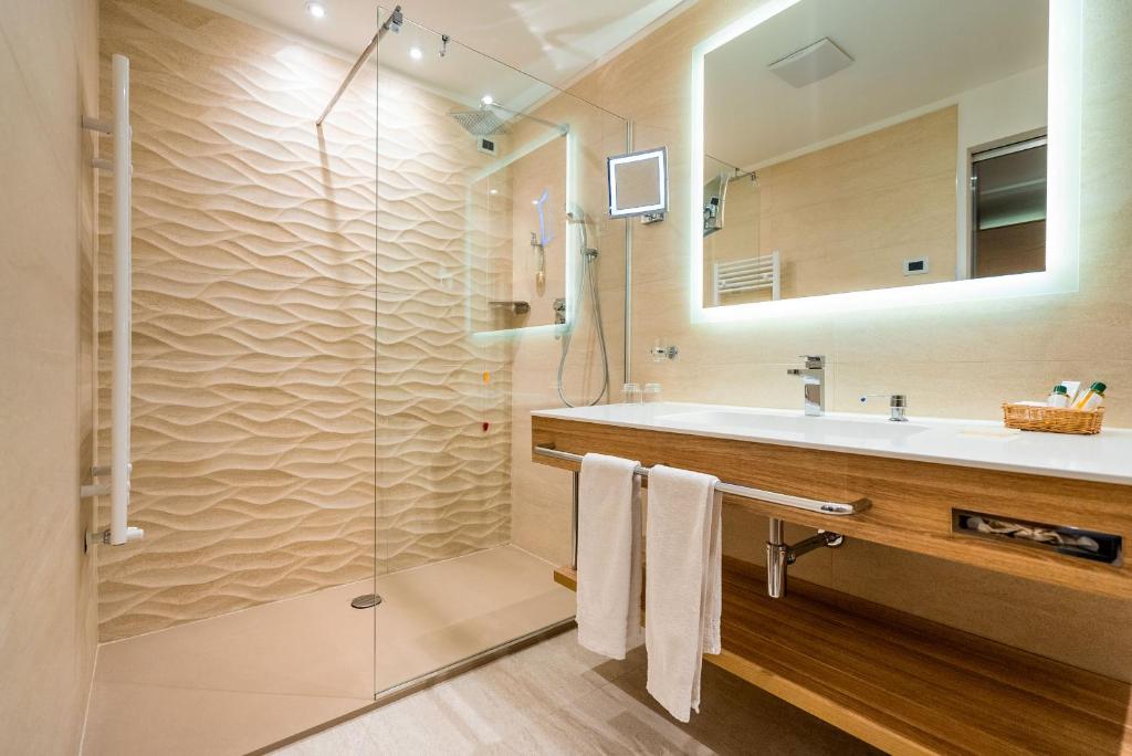 Koupelna v ubytování Hotel Cesa Tyrol