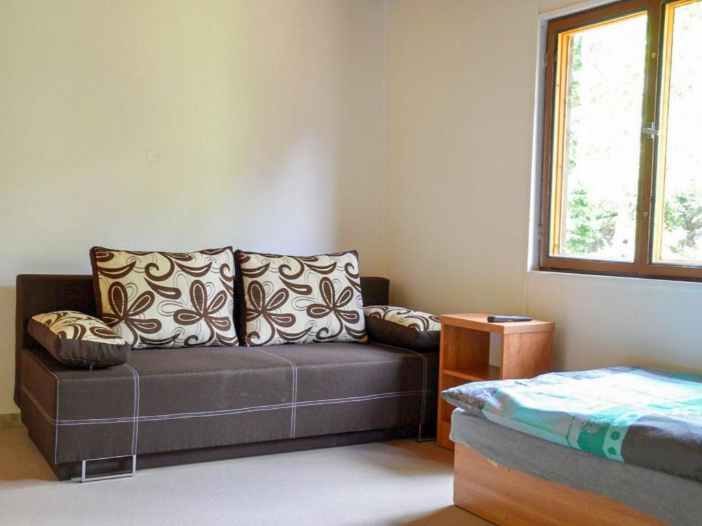 Posezení v ubytování Holiday Home Kemp Stříbrný rybník-7 by Interhome