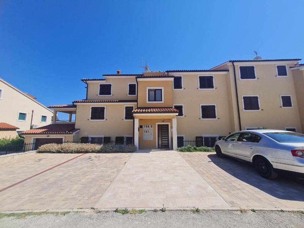 Omega Apartments, Premantura (updated prices 2024)