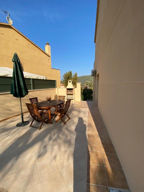 Fotografie z fotogalerie ubytování RACÓ DEL GARRAF Ca la Matilde house BBQ and POOL v destinaci Olivella