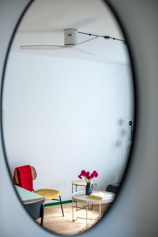 Flattering - Berlin - Resim 45