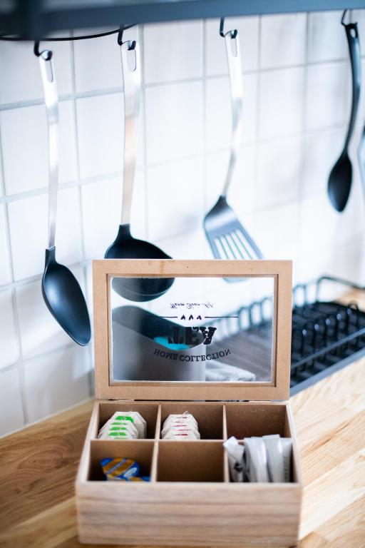 Flattering - Berlin - Resim 44