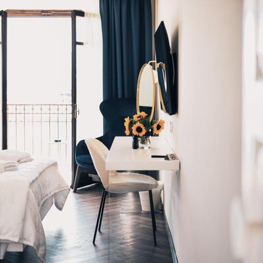 BLUE LUXURY SUITES - 17