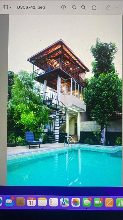 Bazén v ubytování Savenndra Resorts nebo v jeho okolí