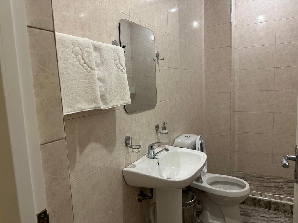 Koupelna v ubytování Hotel X
