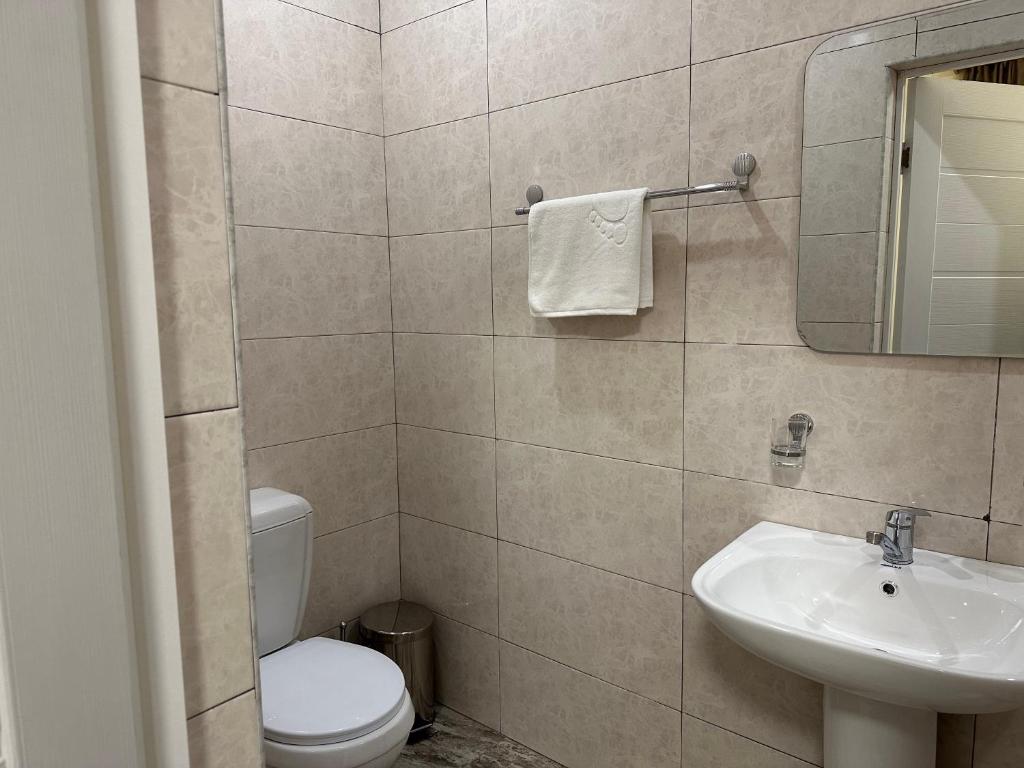 Koupelna v ubytování Hotel X