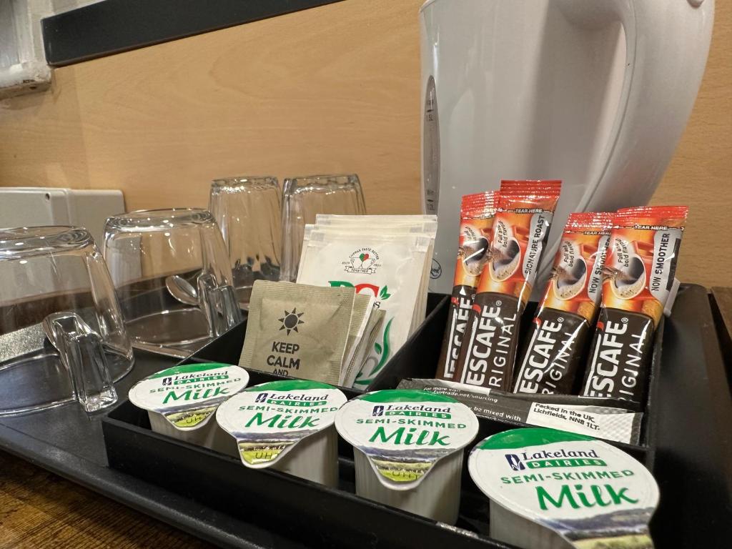 Tudor Court Hotel - Resim 4