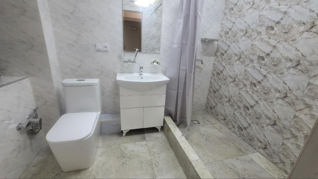 Triple S Hotel - Luxe Tweepersoonskamer Met Balkon