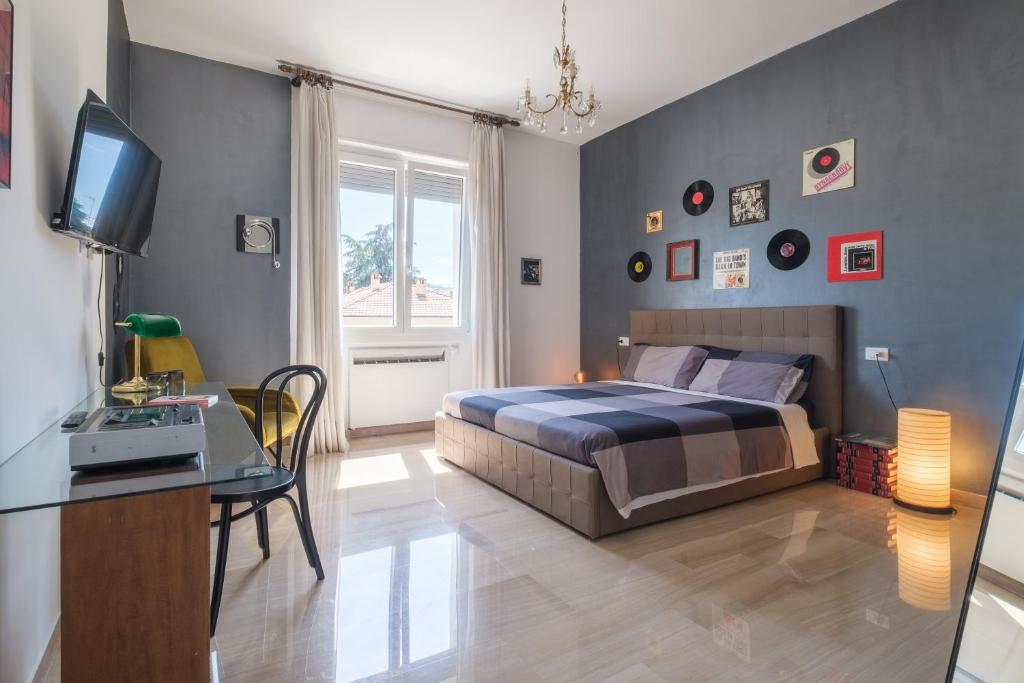 Fabula Rooms 3 Suites with private bathroom - Double Room With Private External Bathroom