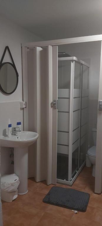 Fotografie z fotogalerie ubytování Loft 3 Nuevo,tercera planta sin ascensor,pequeño y coqueto,wifi y aire acondicionado v destinaci La Línea de la Concepción