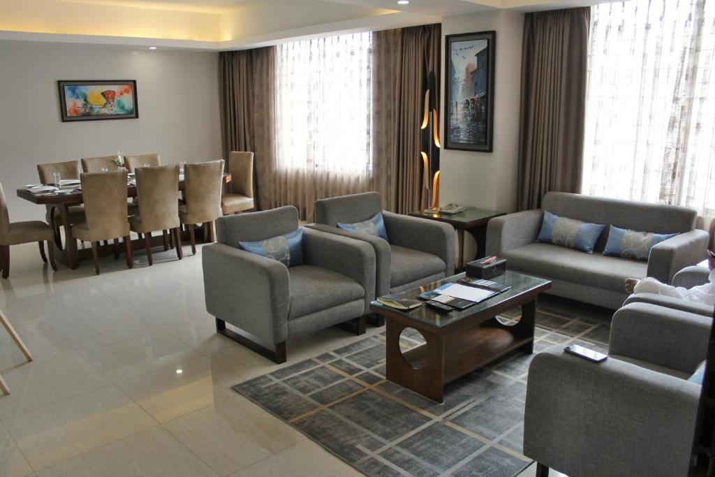 Sky City Hotel Dhaka - Präsidentensuite