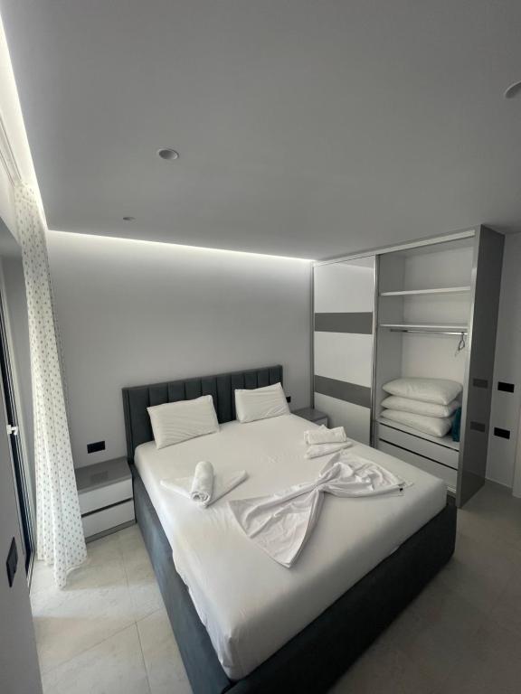 Alpha Lux Apartment - Imazhi 2
