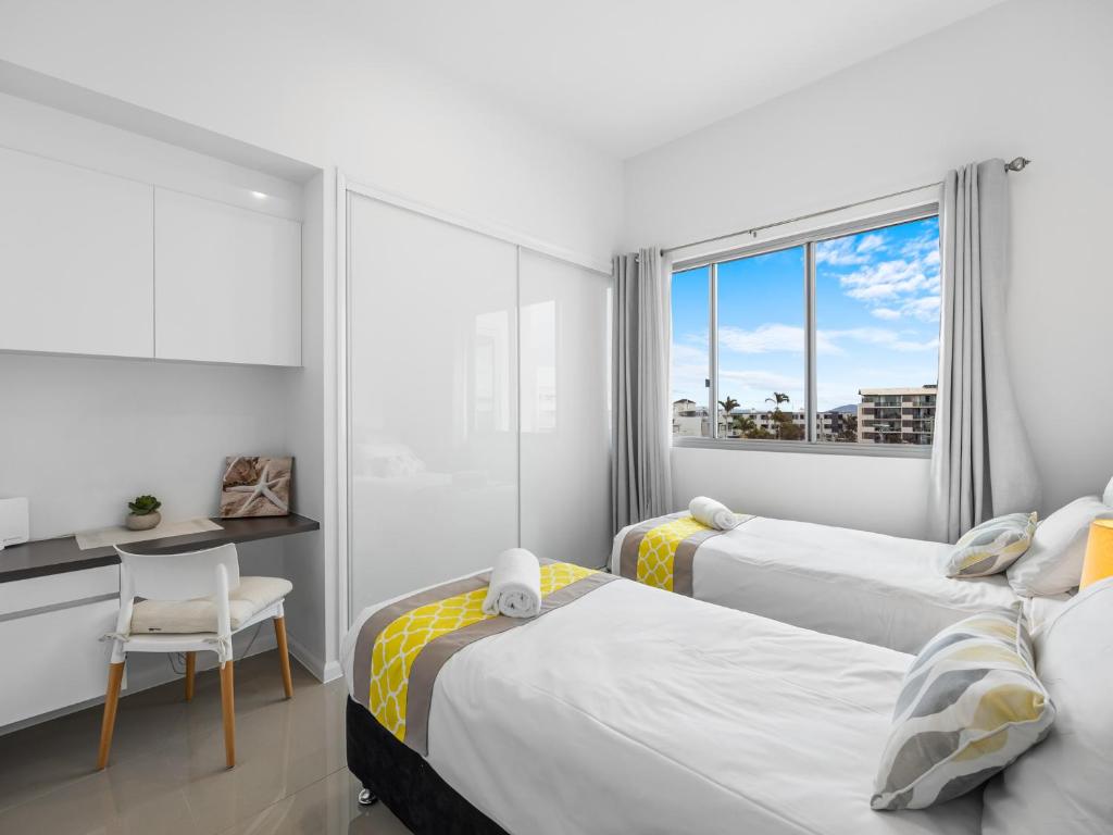 Postel nebo postele na pokoji v ubytování Nova Mooloolaba Beach Apartments