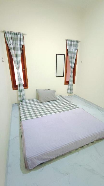 Surabaya Homey near UNAIR Syariah - 标准双人间 - 带风扇