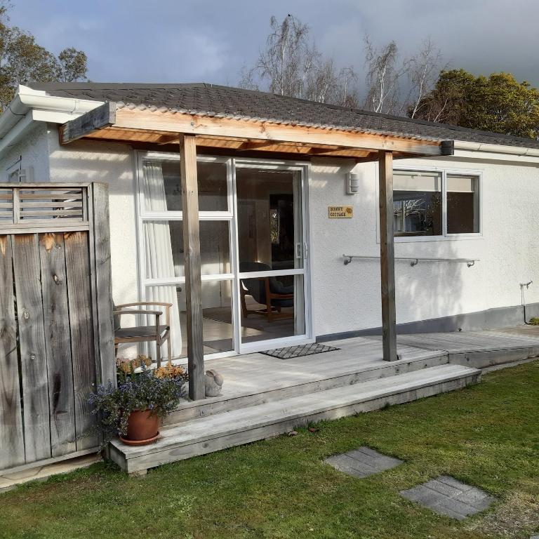 Bunny Cottage, Masterton (updated prices 2024)