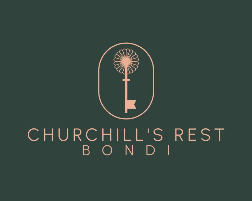 un logotipo para un tablero de niños en Churchill’s Rest en Sídney