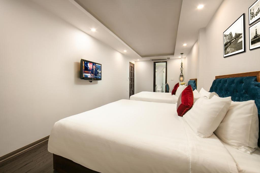 La Renta Premier Hotel & Spa Hanoi - Deluxe Family Room