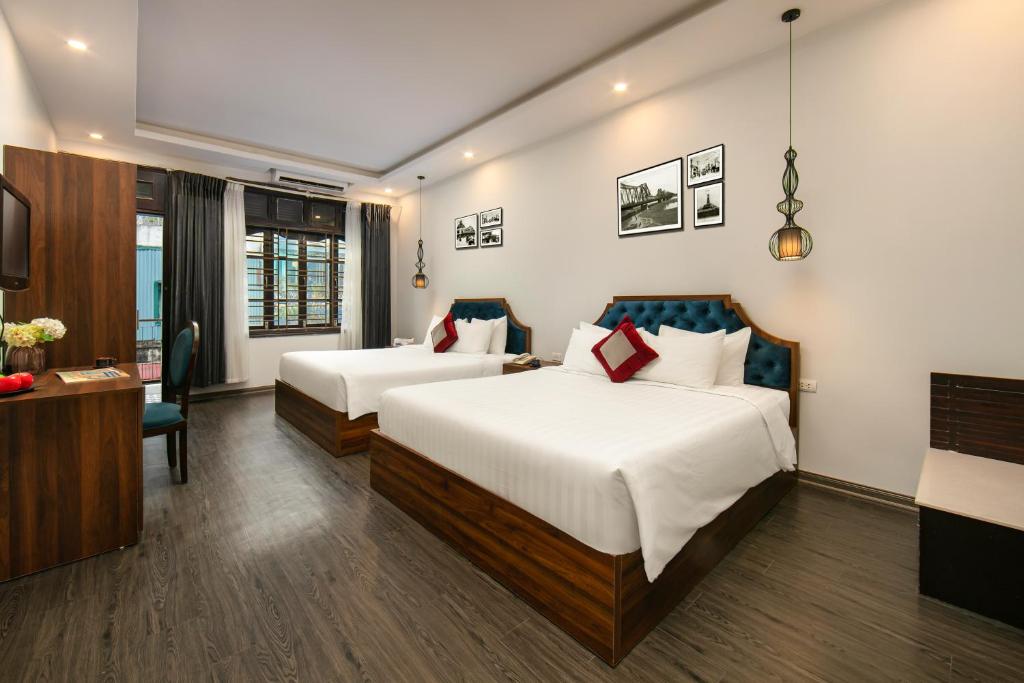 La Renta Premier Hotel & Spa Hanoi - Family Junior Suite