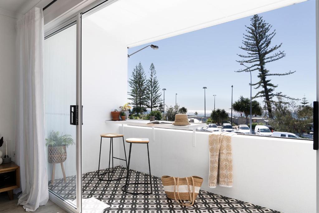 The Units 60m from the beach!, Alexandra Headland (updated prices 2024)