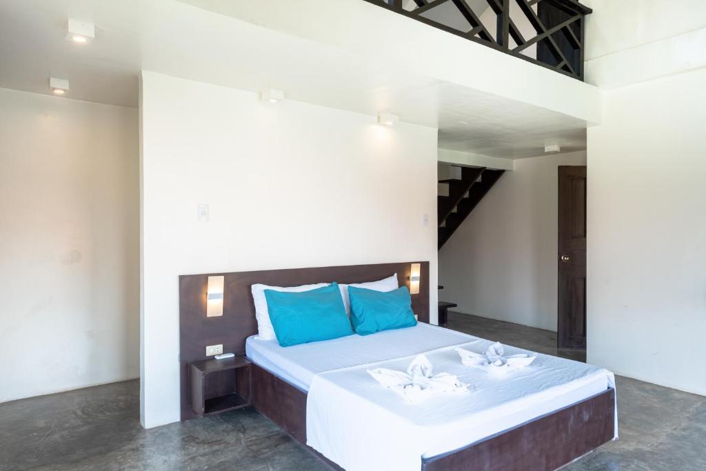 Ohana Resort Siargao - Studio With Pool View