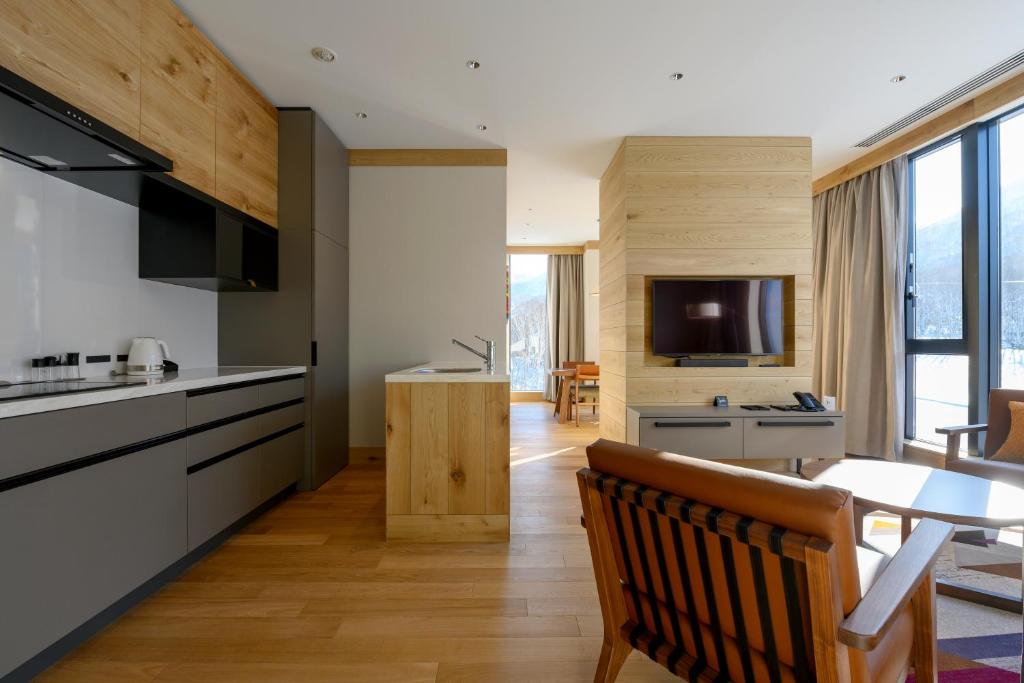 Yu Kiroro, Ski-in Ski-out Luxury Residences - 2 Bedroom Deluxe Apartment