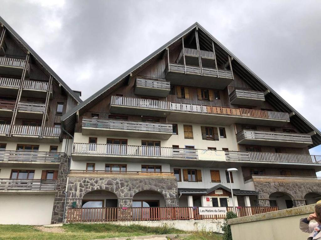 Budova, v ktorej sa apartmán nachádza