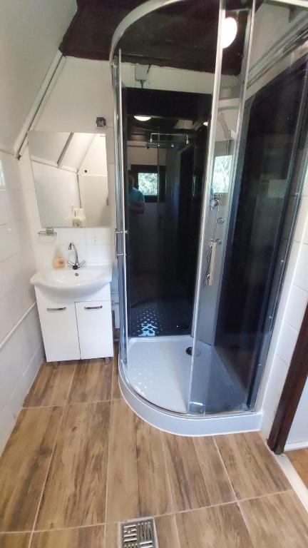 Kúpeľňa v ubytovaní Mátrai Vándor Apartmanok