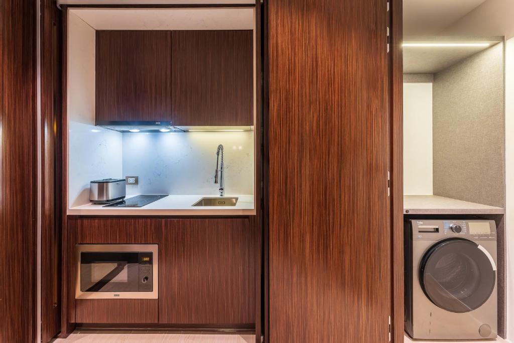 SILQ Hotel & Residence - 13