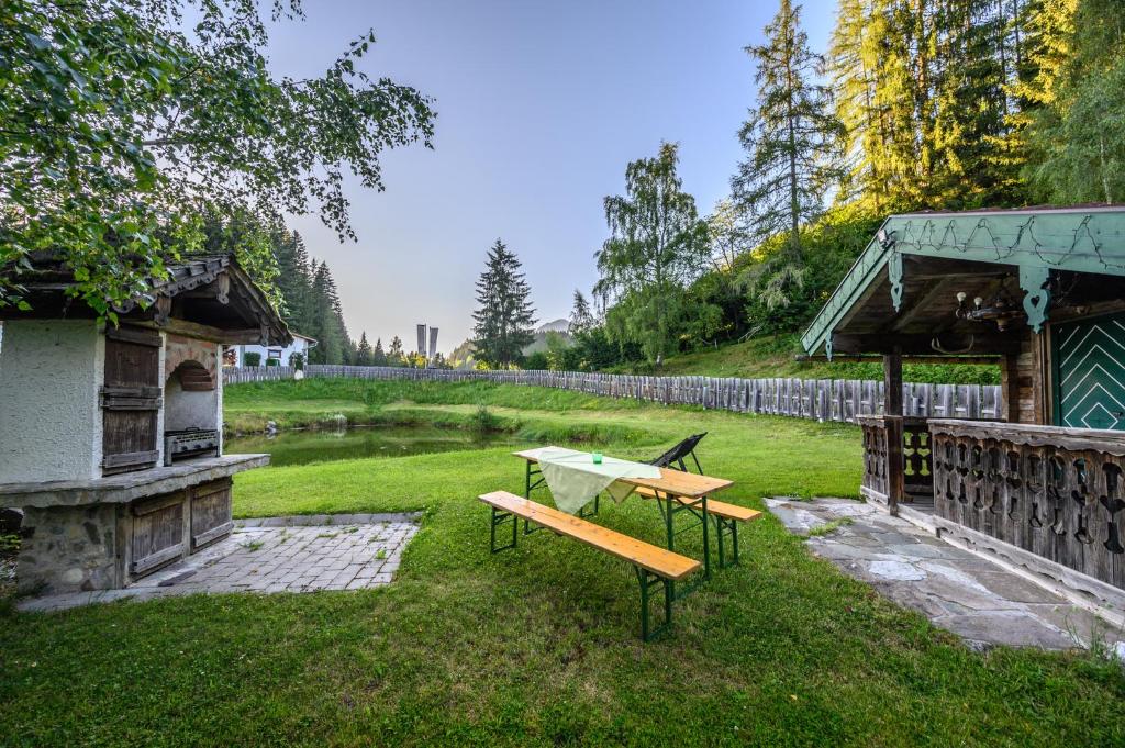 Zahrada ubytování Das Eulersberg Apartments & Chalets