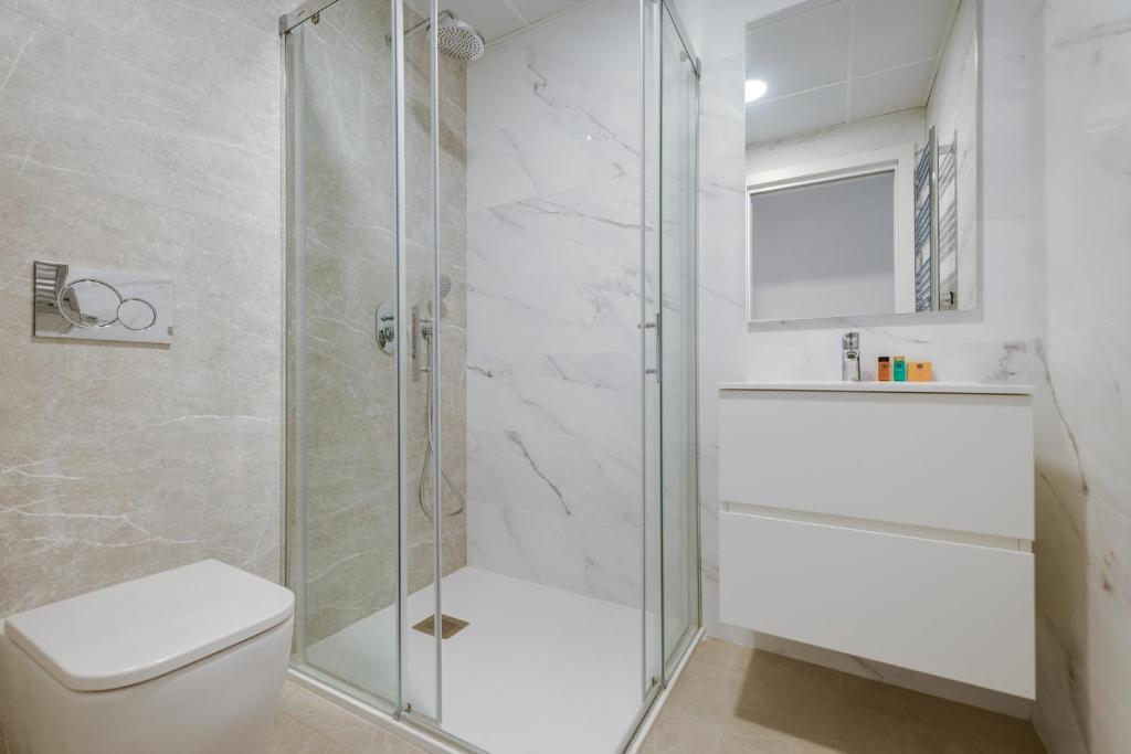 Kép SUNSET CLIFFS Retreat by Costa Activa Rentals Breathtaking Sea Views & Steps to the Beach szállásáról Benidormban a galériában
