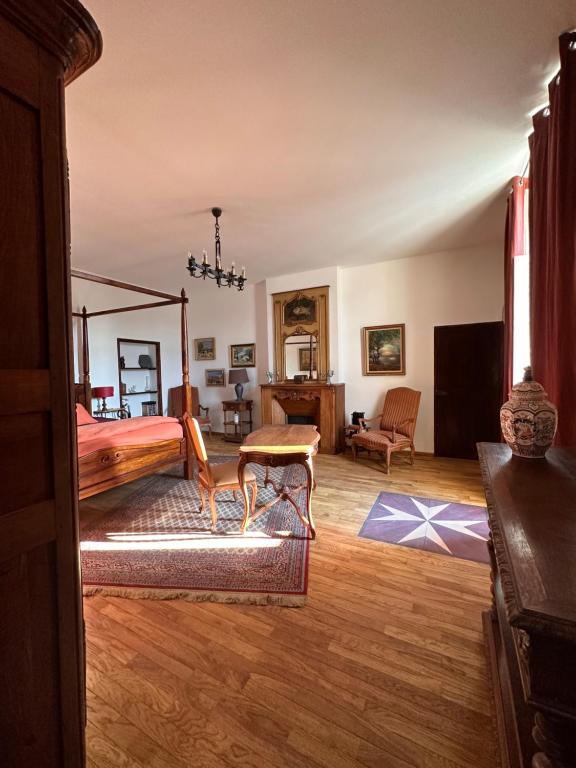 Posezení v ubytování Commanderie Templière de Cazouls d'Hérault