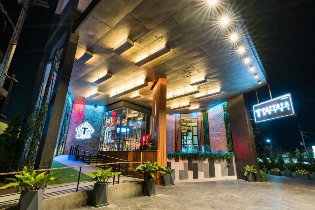 SureStay Plus by Best Western T Pattaya - Resim 8