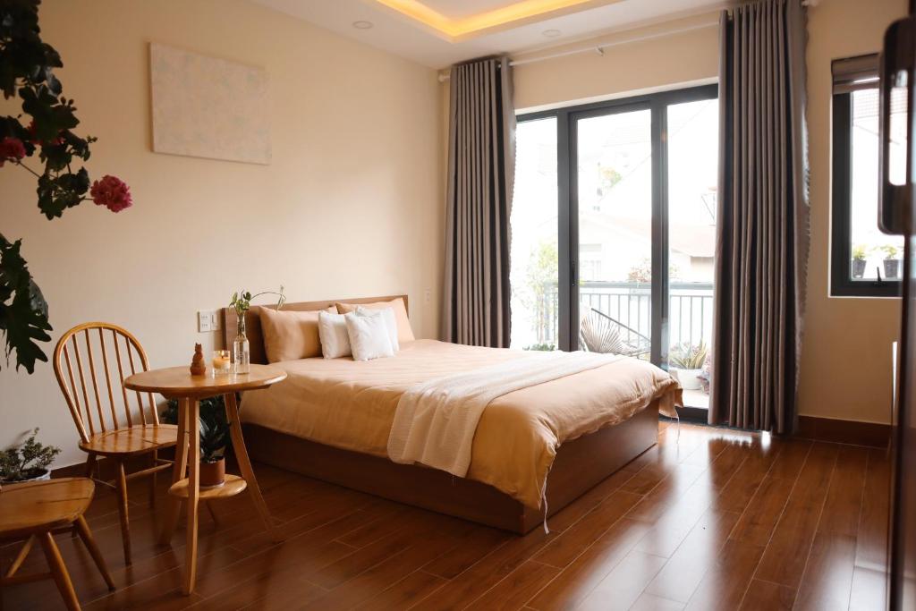 Postel nebo postele na pokoji v ubytování Anita homestay Dalat