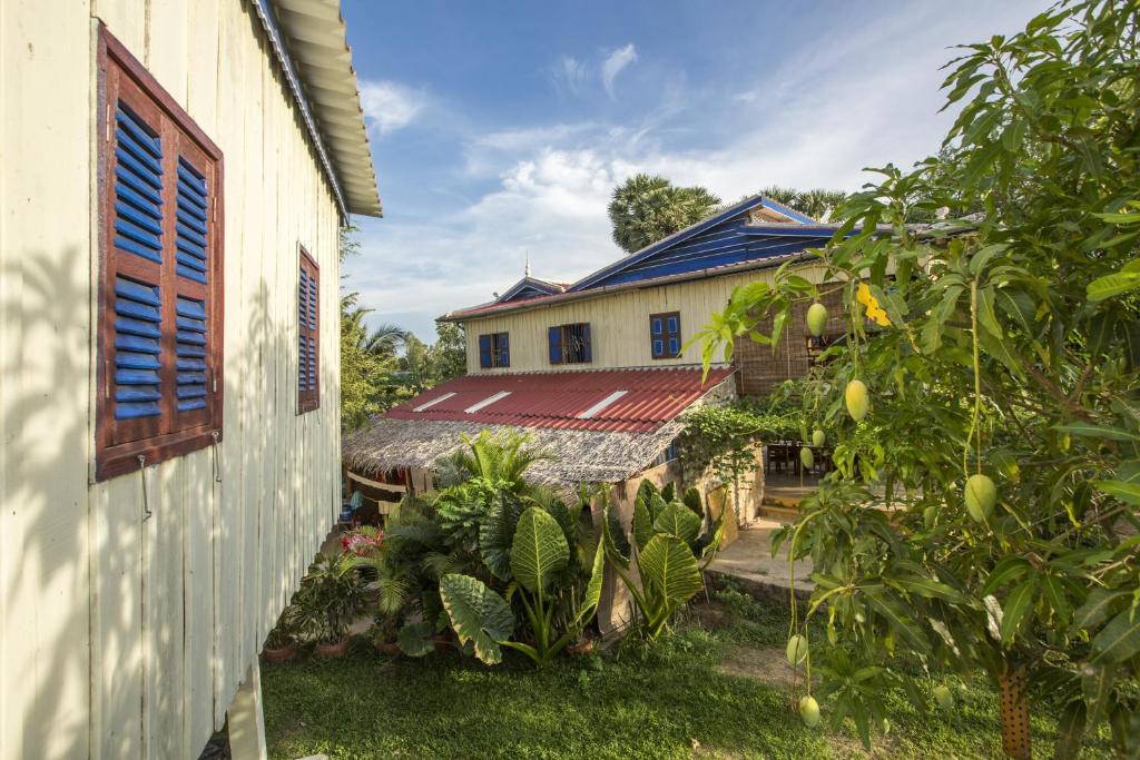 Zahrada ubytování Champa Lodge