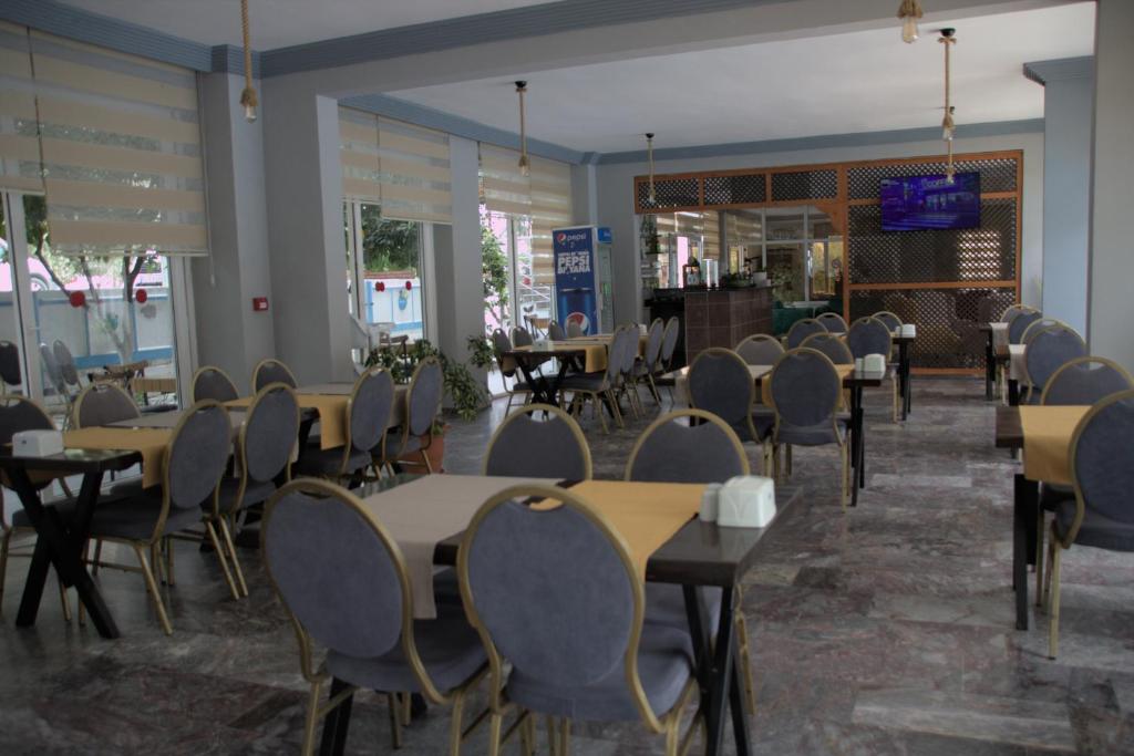 Restaurace v ubytování SİDE SPRİNG HOTEL
