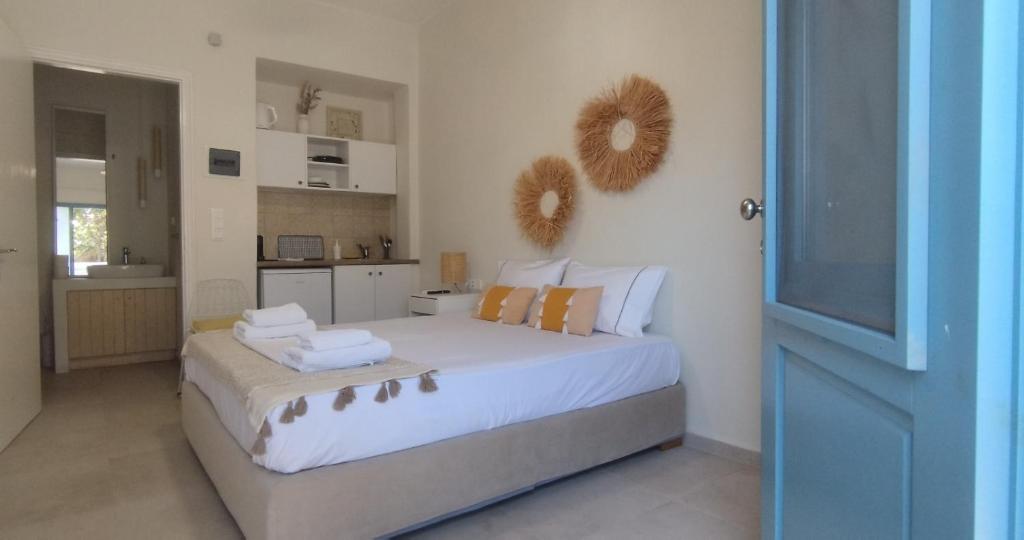 Posteľ alebo postele v izbe v ubytovaní Spiliada Boutique Studios