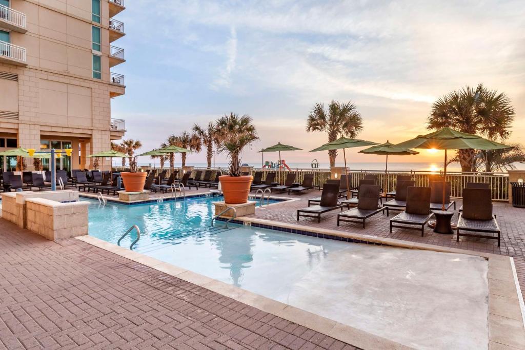 Hồ bơi trong/gần Hilton Vacation Club Oceanaire Virginia Beach