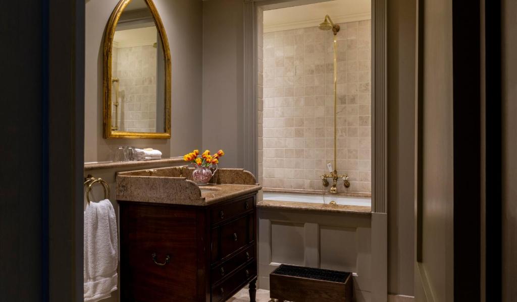 Batty Langley's - Resim 13