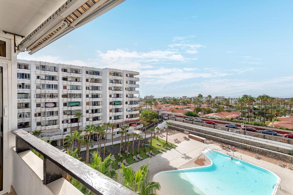Bazén v ubytovaní Apartamento céntrico en Playa Del Inglés alebo v jeho blízkosti
