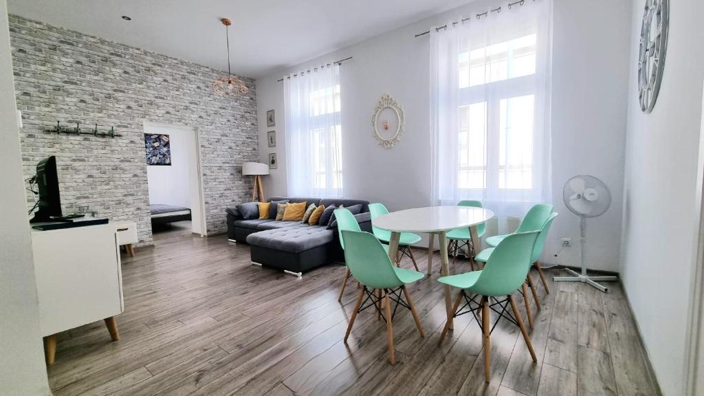 NOOK NOOK Apartments Katarzyny 2 - Two-Bedroom Apartment