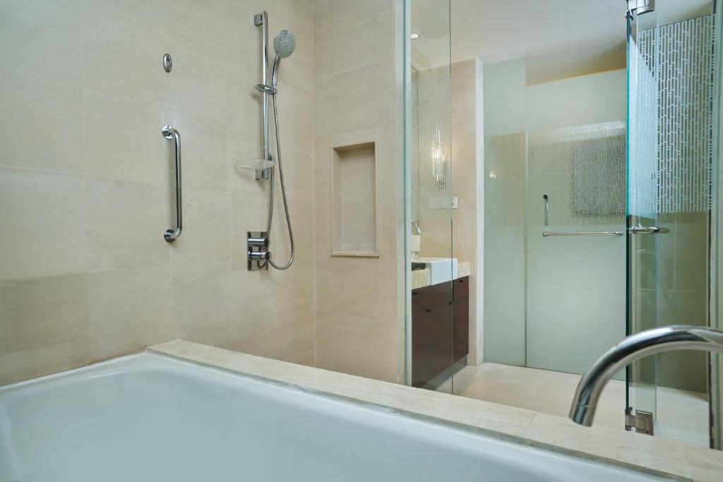 Phòng Deluxe 2 Giường Đơn, Phòng Khách, 2 Giường Đôi, Quang cảnh biển, Ban công