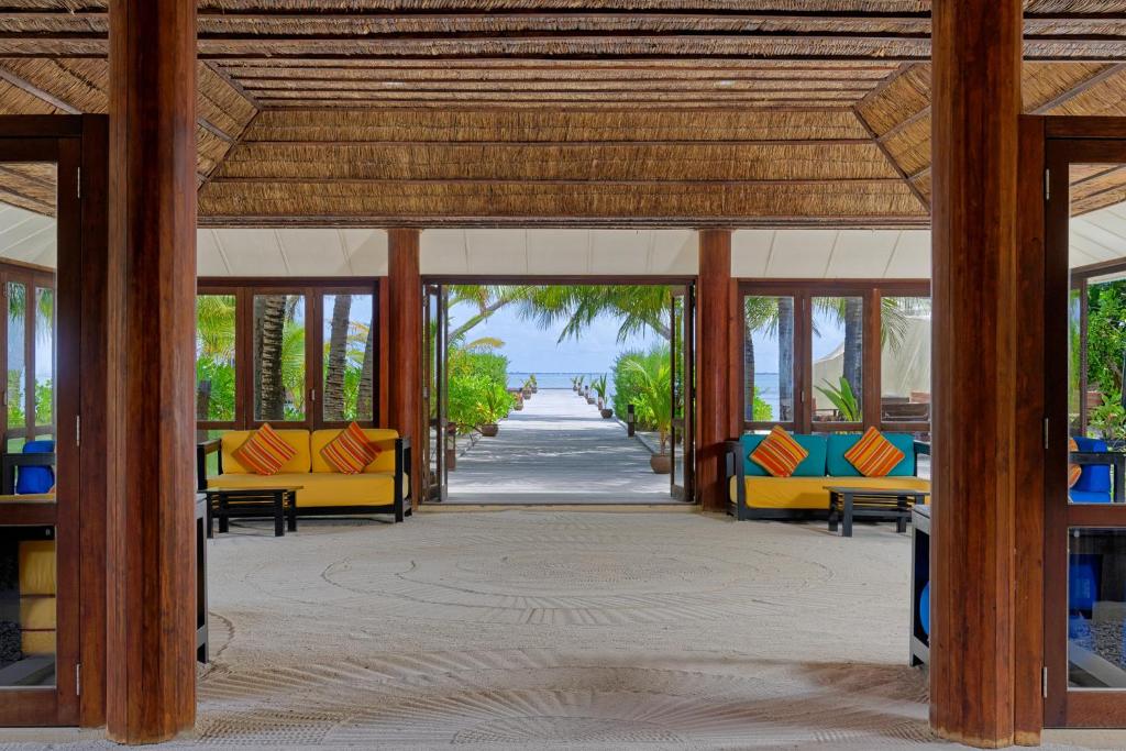 Posezení v ubytování Canareef Resort Maldives