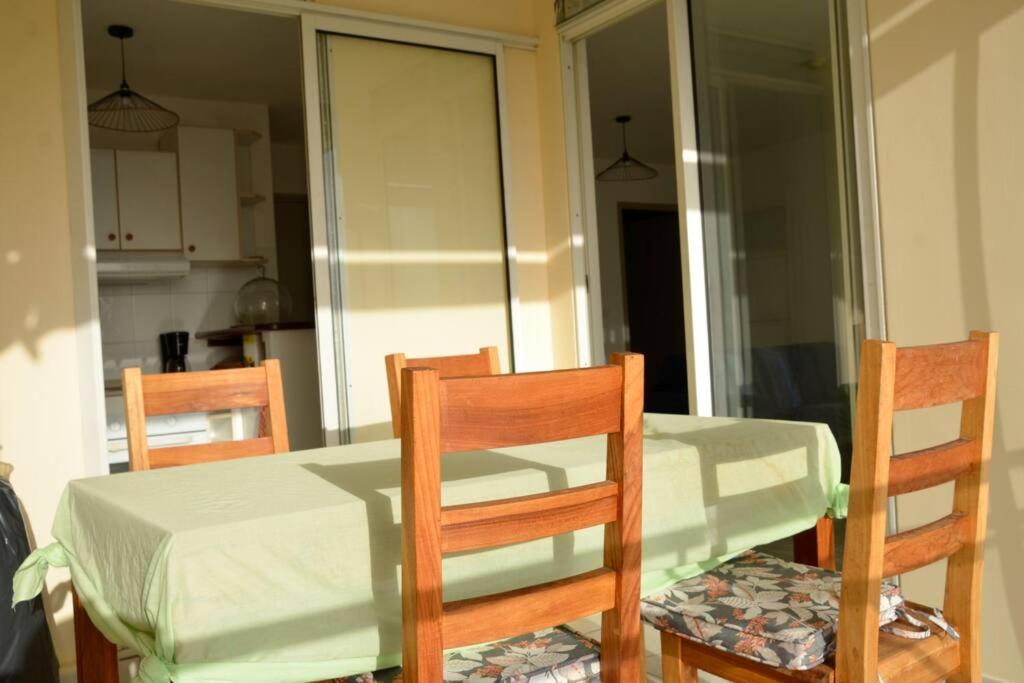 Kuchyň nebo kuchyňský kout v ubytování Appartement équipé avec vue et place de parking