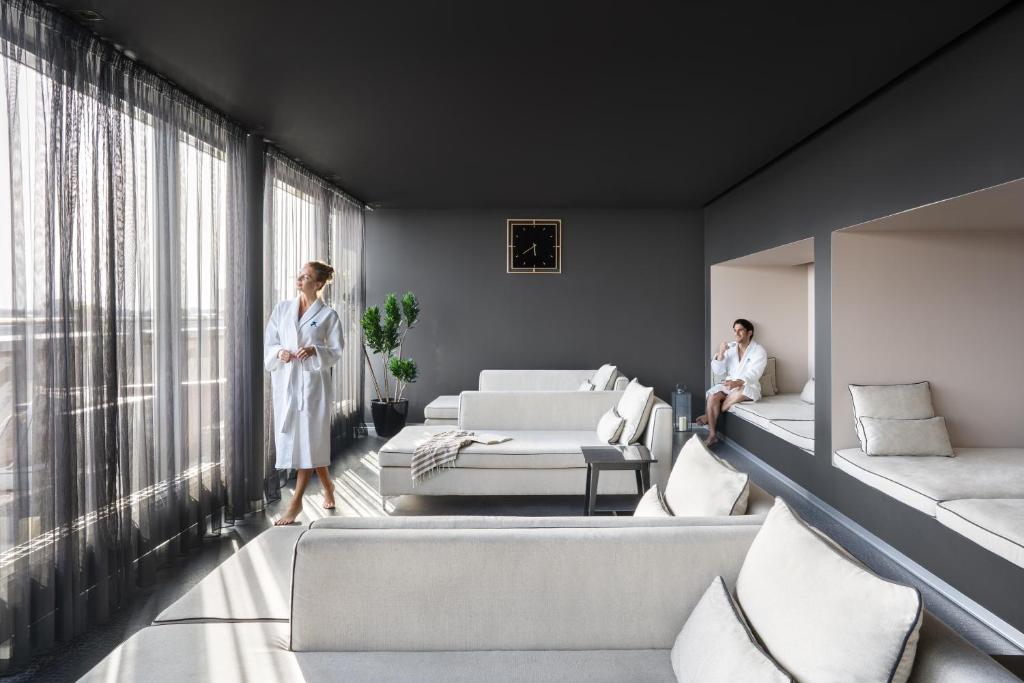 Posezení v ubytování Falkensteiner Hotel Belgrade Superior
