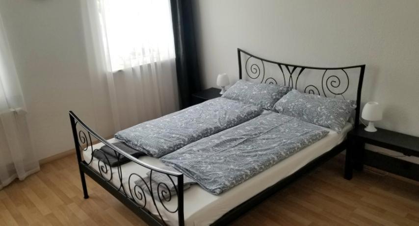 Ένα ή περισσότερα κρεβάτια σε δωμάτιο στο 1-Zimmer Apartment in der Nähe vom Petersberg