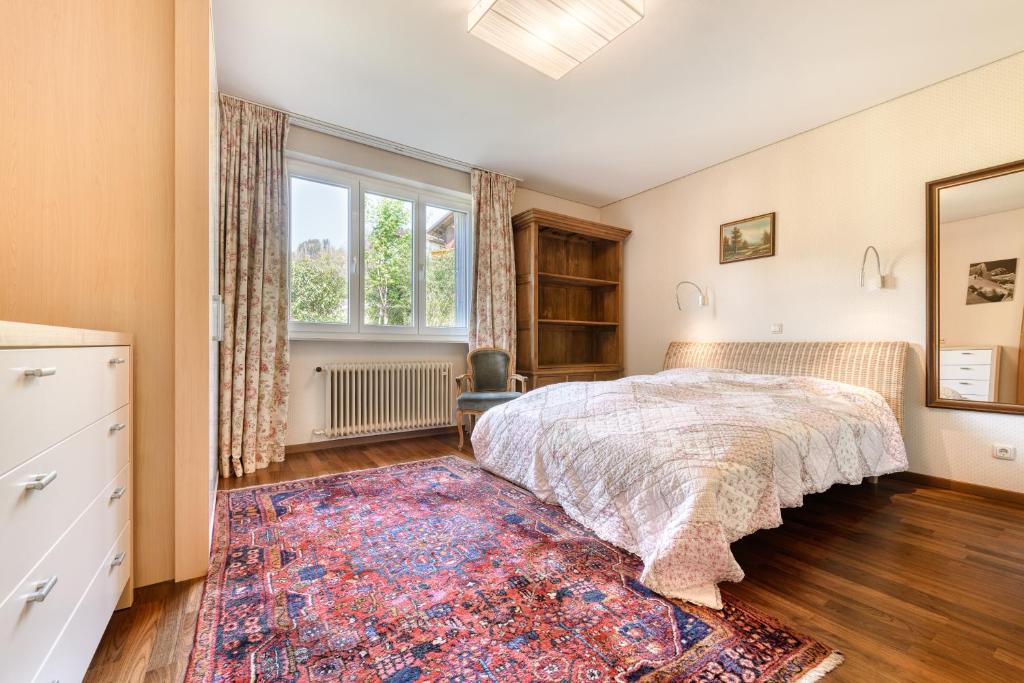 Postel nebo postele na pokoji v ubytování Ferienhaus Tinabella - bei der Hochjochbahn - Sivretta Montafon