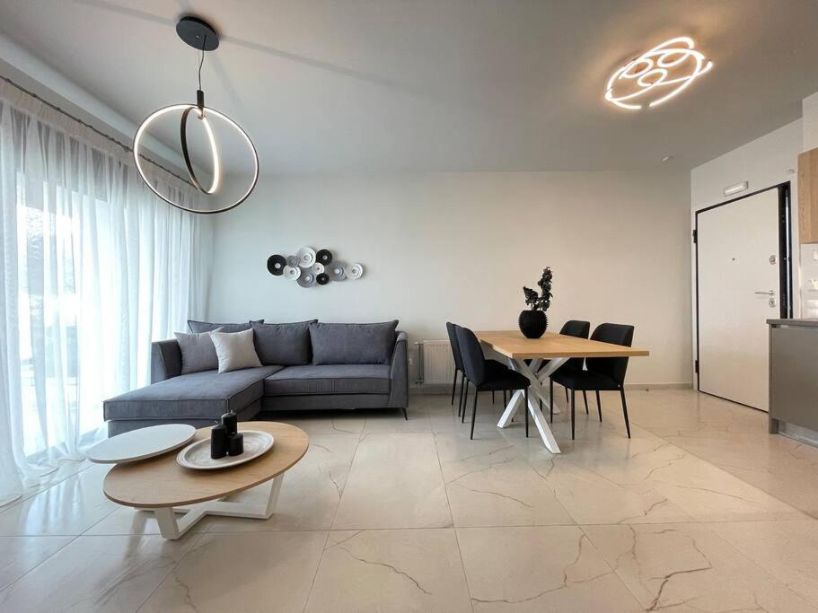 Athenean Oasis in Ellinikon - 3