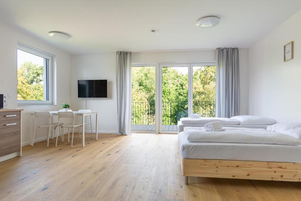 T&K Apartments - Bergisch Gladbach - 7 Comfortable Apartments - 20 min to Fair Messe Cologne - Two-Bedroom Apartment