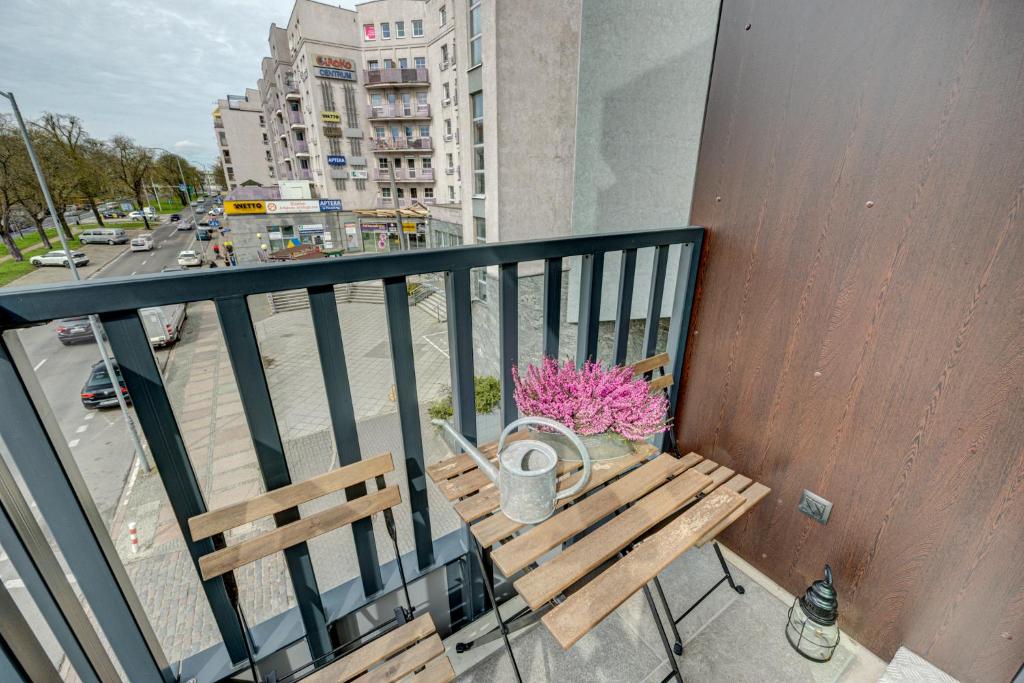 Balkon lub taras w obiekcie LM APARTAMENTY NARUTOWICZA Kamienica Nova 2-3