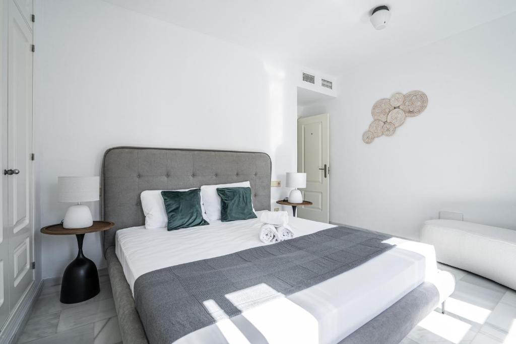 Postel nebo postele na pokoji v ubytování Stay U-nique Apartment Plaza del Patrocinio